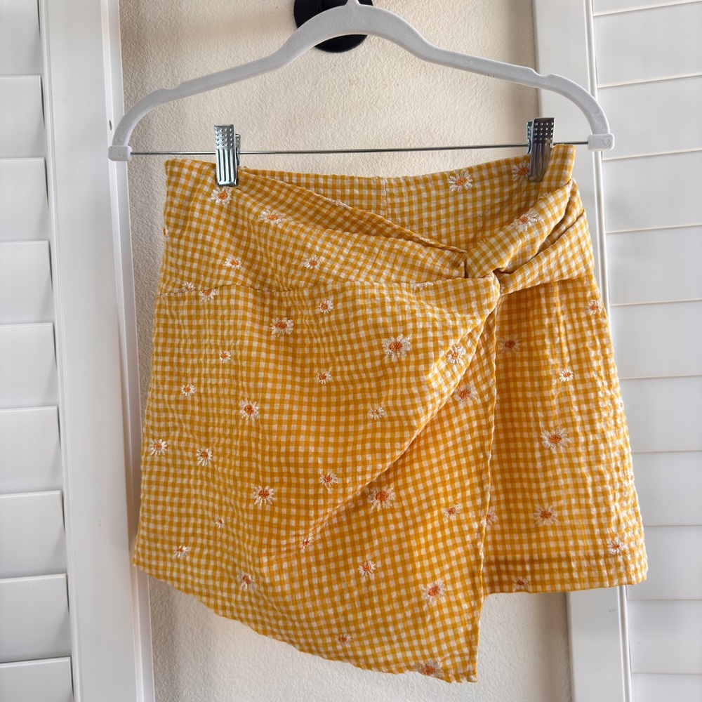 Yellow Gingham Wrap Skort. Size S